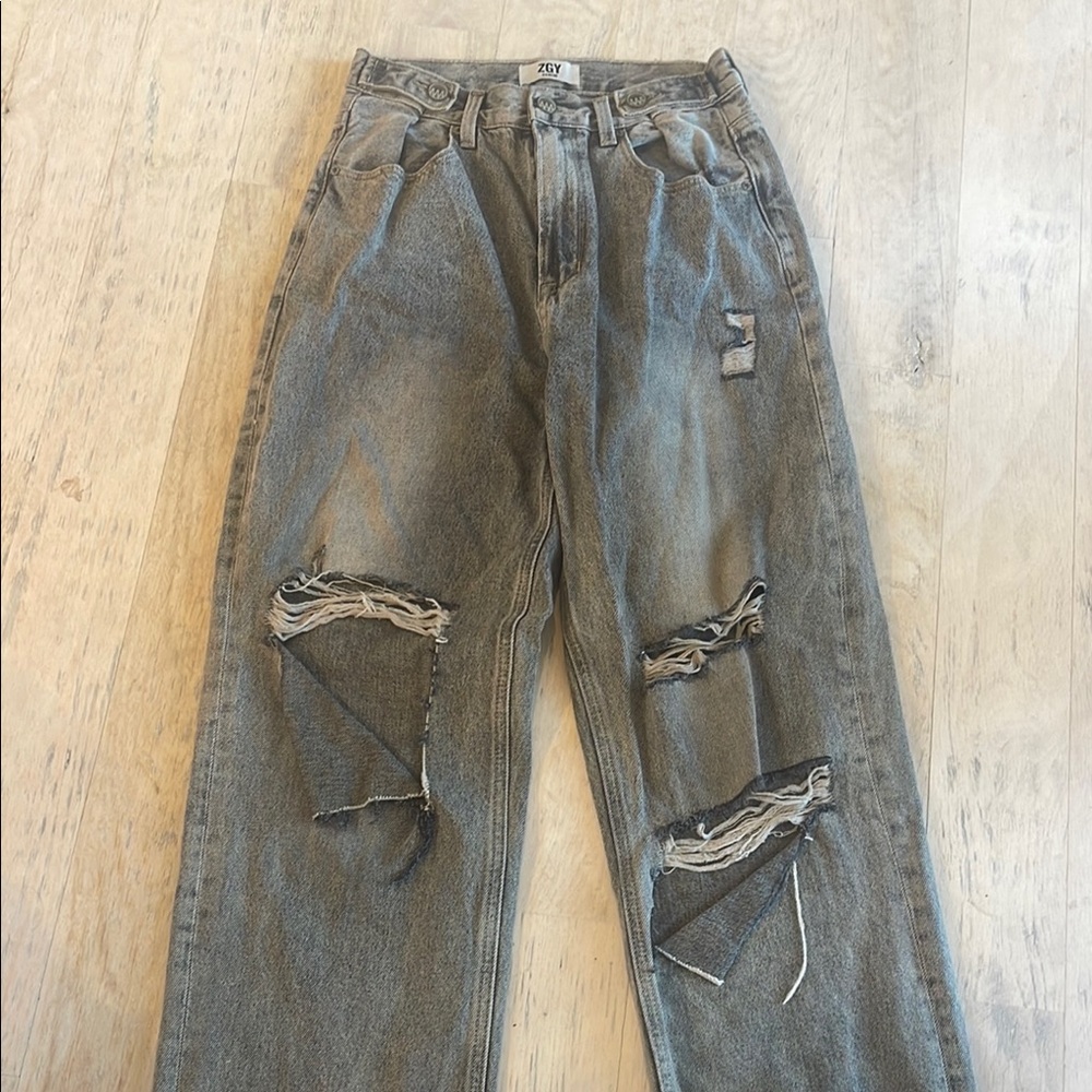Distressed Gray Jeans Zgy Denim